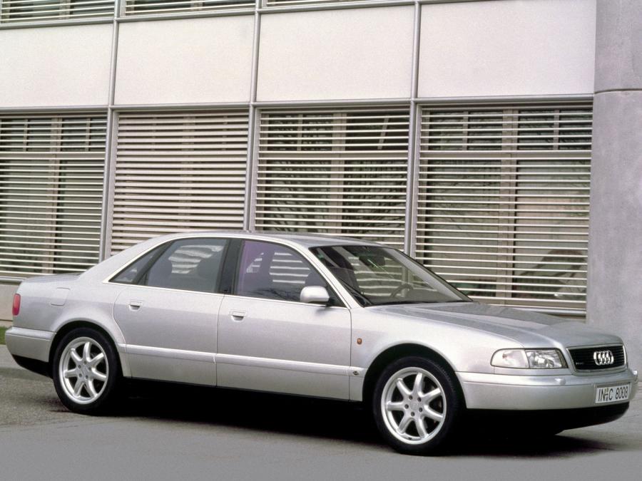  Audi A8 4.2 Quattro (D2) 1994 года  (фото 13 из 16)